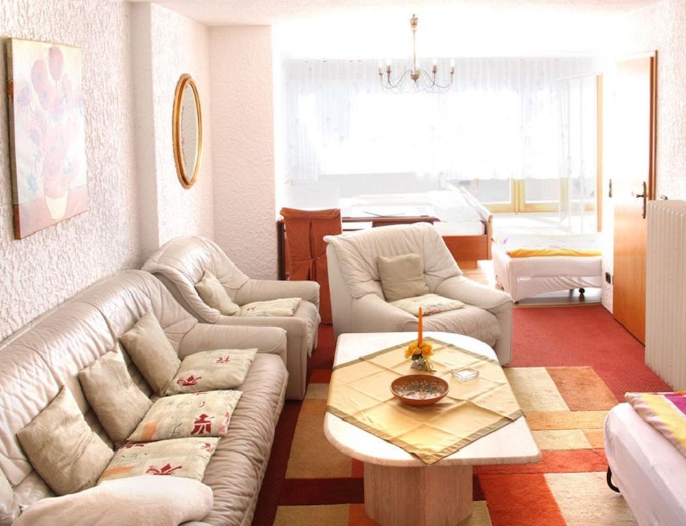 Landhotel Schonblick Bad Herrenalb Kamer foto