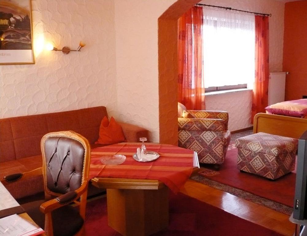 Landhotel Schonblick Bad Herrenalb Kamer foto