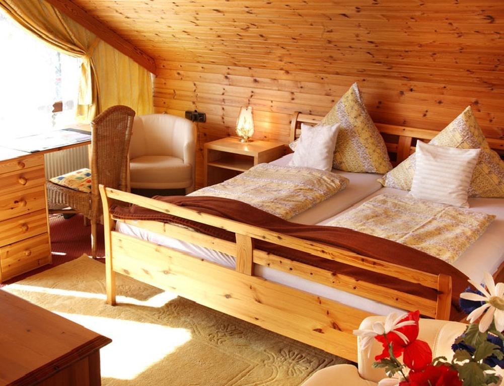 Landhotel Schonblick Bad Herrenalb Kamer foto